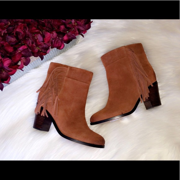 🆕KENNETH COLE Alana Fringe Suede Ankle Booties - Picture 8 of 8